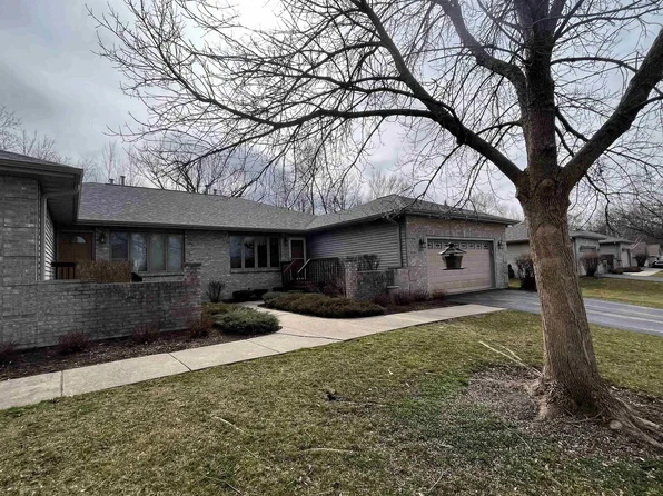 5095 Hermitage Trl, Rockford, IL 61114