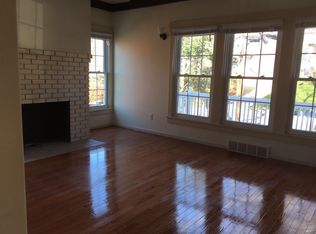 5542 Pocusset St, Pittsburgh, PA 15217