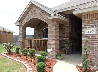 1603 Country Hls, Waxahachie, TX 75165