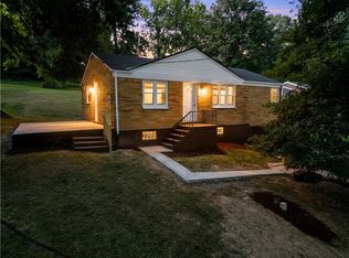 5851 Kings School Rd, Bethel Park, PA 15102