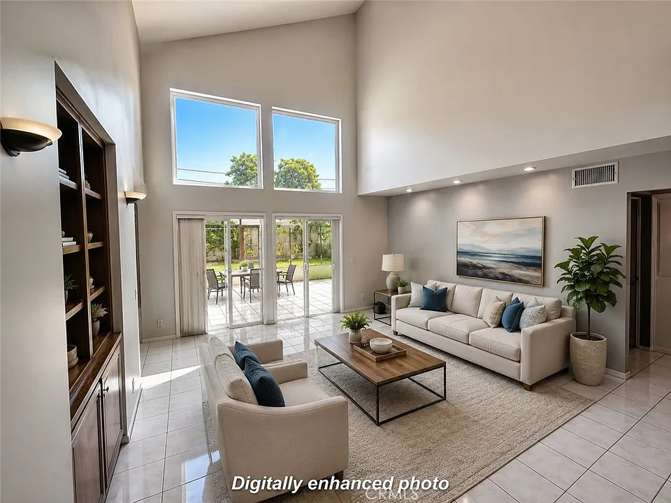 10 Bluff Point Cir