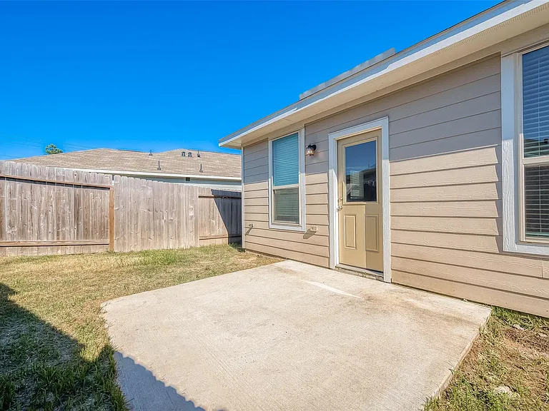 20033 Tuft Canyon Ct — Photo 44