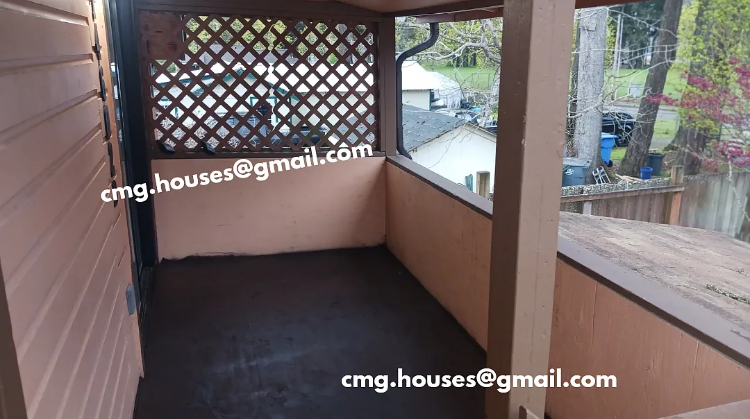 14602 Portland Avenue Southwest, Unit B — Photo 3
