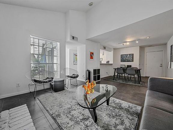 3rd image of 9809 Richmond Ave Unit D7