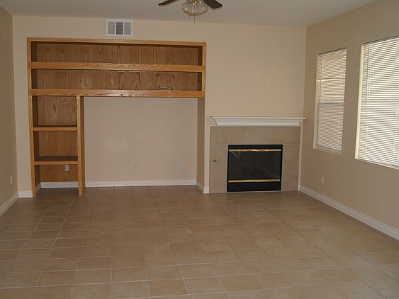 5th image of 1927 Tennyson St