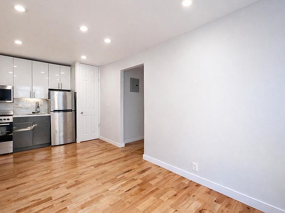 4th image of 24 Thayer St APT 5f