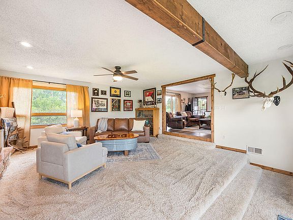 4th image of 230 Castle Butte Rd