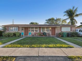 9360 SW 40th Ter, Miami, FL 33165