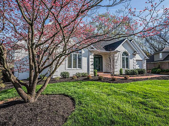 3rd image of 2616 Shady Cove Ct