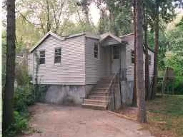 79 Woodlawn Rd, Lincoln Park, NJ 07035