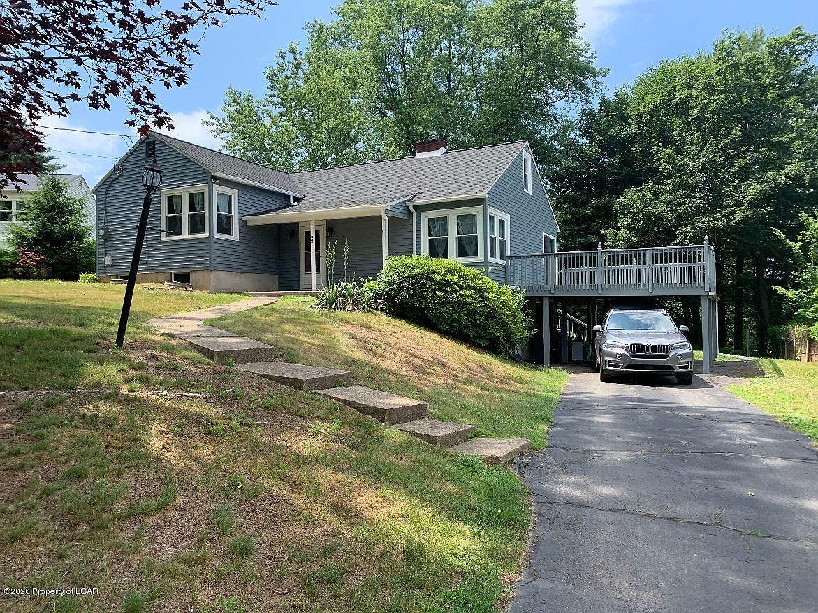 92 Grandview Ave, Dallas, PA 18612 Zillow
