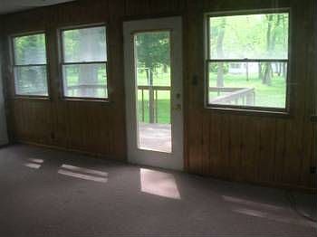 3rd image of 515 Mount Vernon Ave