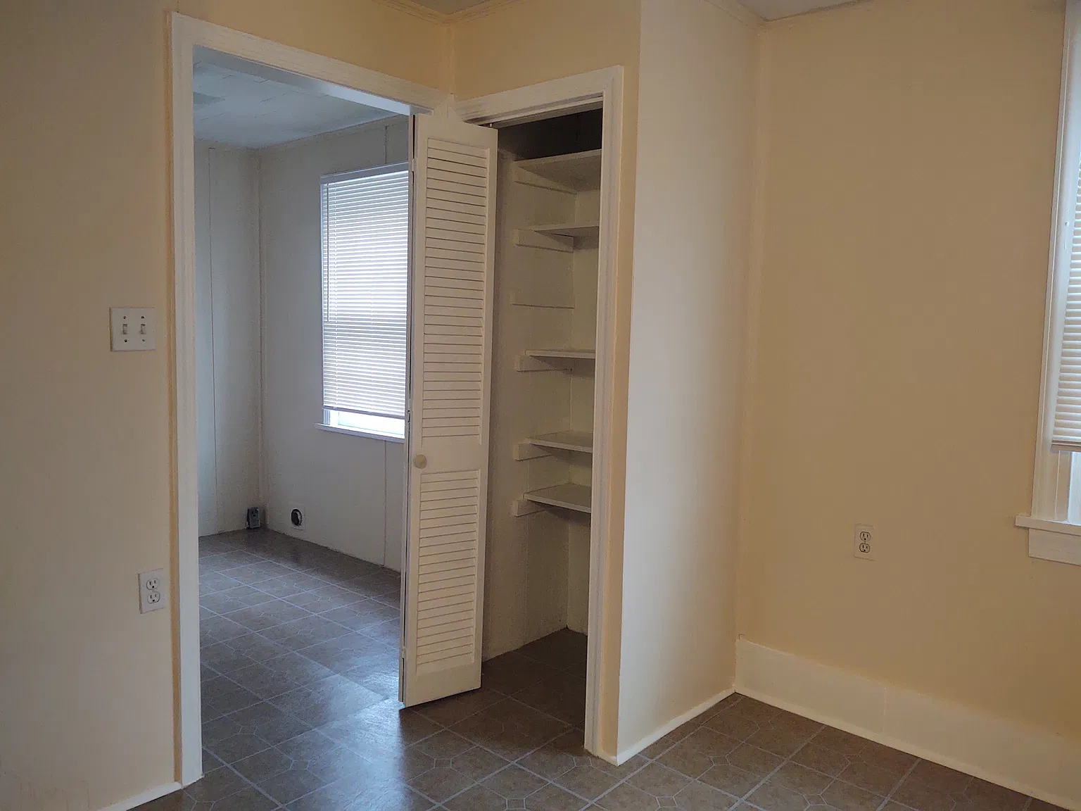 3 bed, 1650 sqft, $1,700 — Photo 4