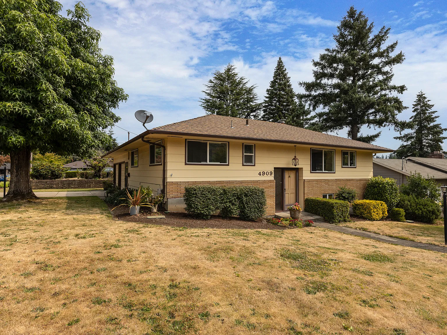 3 bed, 2064 sqft, $3,000 — Photo 4