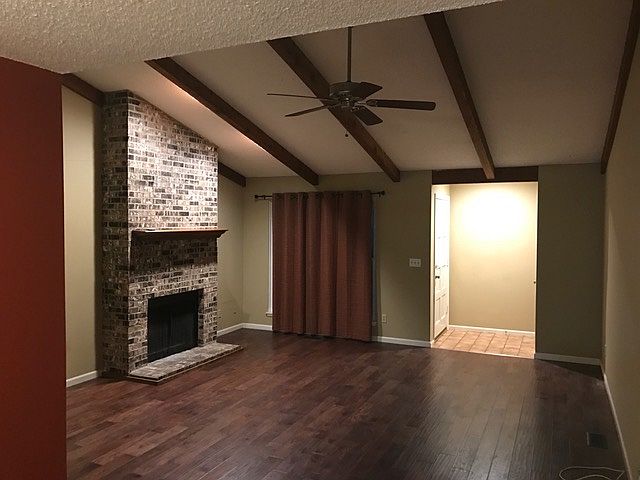Living room 1
