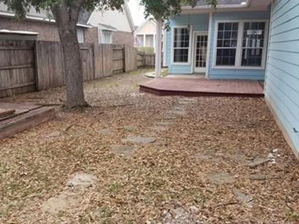 112 Rosebud Ln, Georgetown, TX 78633