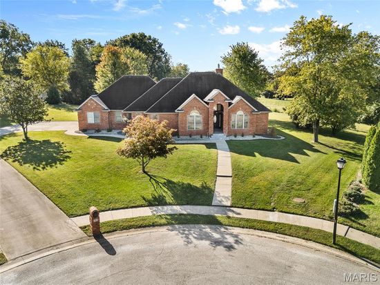 213 McKendree Park Rd, Lebanon, IL 62254