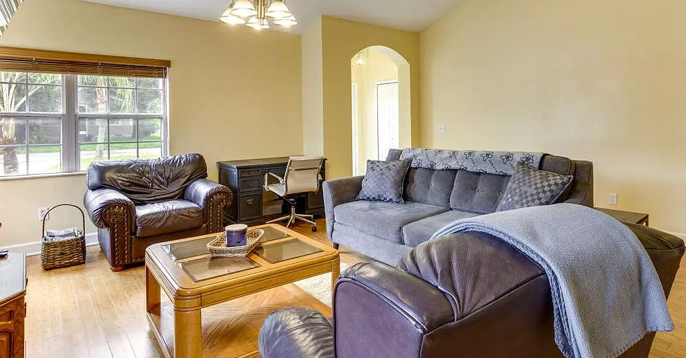 3 bed, 1895 sqft, $3,000 — Photo 4