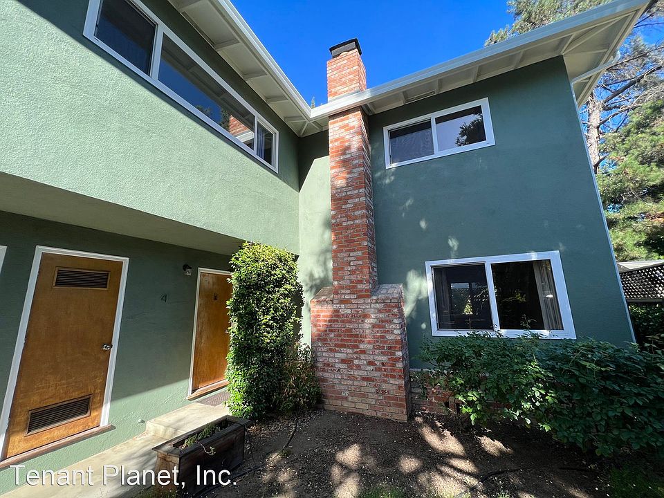 1st image of 465 Chiquita Ave APT 4