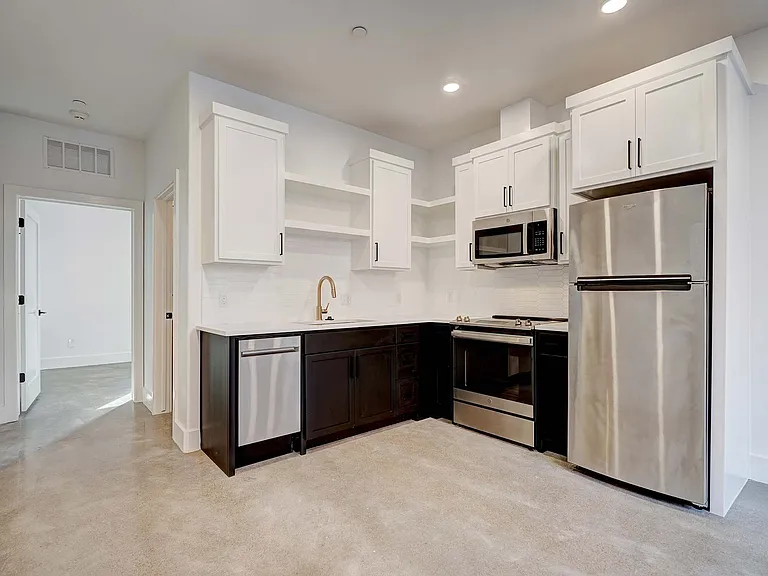 1700 Spoke St — Photo 5