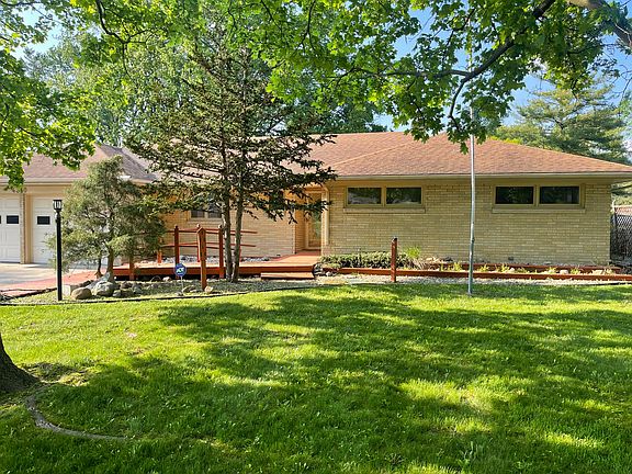 3rd image of 4310 Lawson St