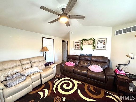 5th image of 9815 E 750th Rd S