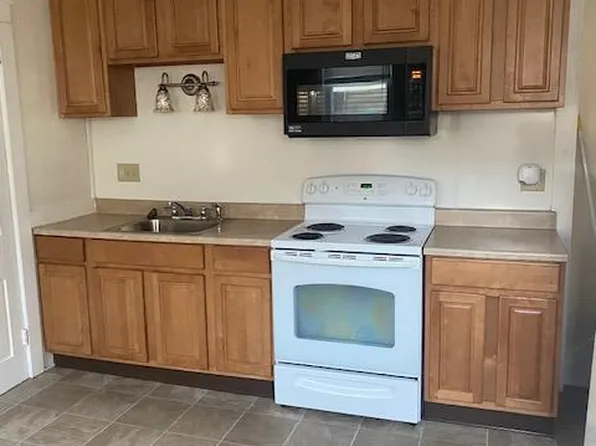 450 N Queen St #B, Lancaster, PA 17603