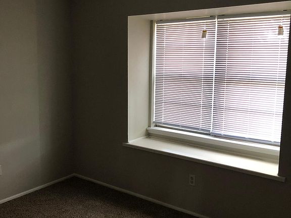 5th image of 3516 Bangor Dr
