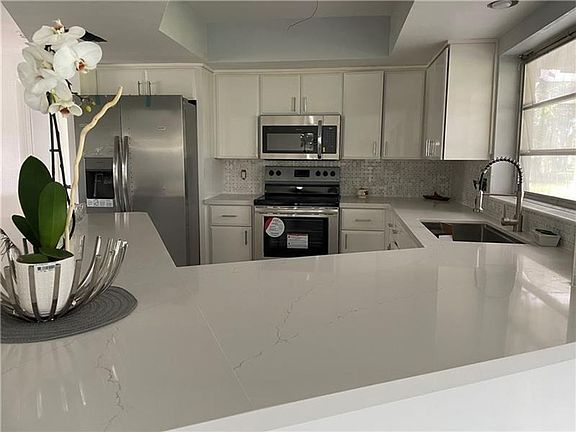2nd image of 4600 King Palm Dr