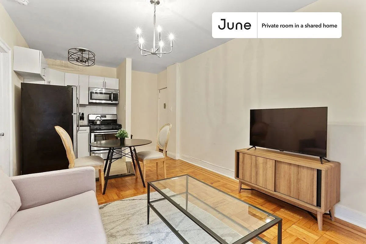 Full bedroom in 2 bed/1 bath home in East Harlem #702 B — Photo 3