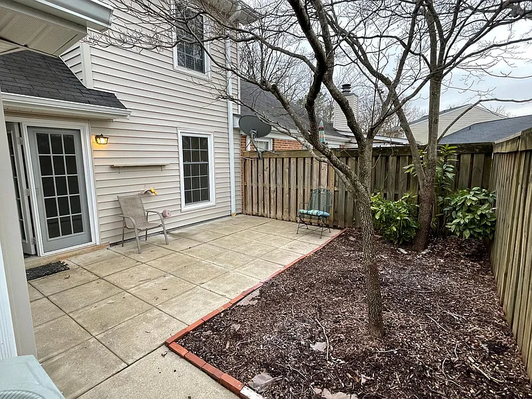 902 Wenwood Cir — Photo 30