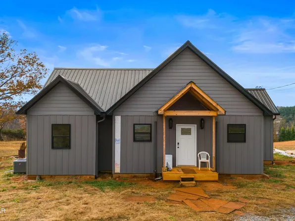 141 E Robert E Lee Dr, Newport, TN 37821