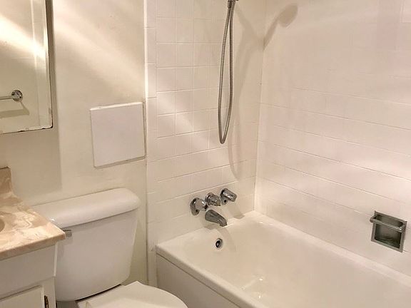 4th image of 1821 Harvard Ave APT 302