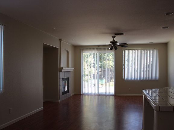 4th image of 4613 Percheron Dr