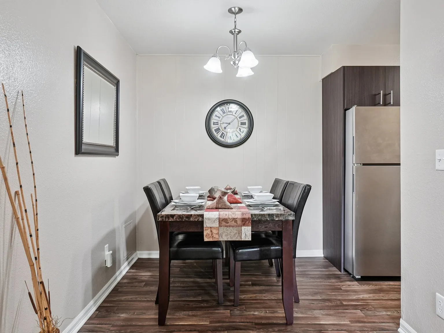 Aspenleaf Apartments — Photo 3
