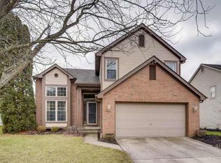 229 Hideaway Ct, Powell, OH