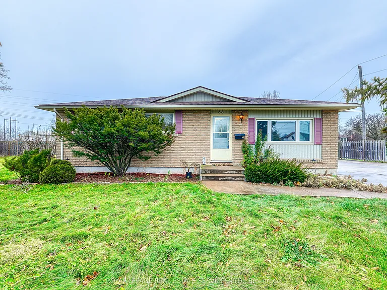 38 Deerfield Pkwy — Photo 2