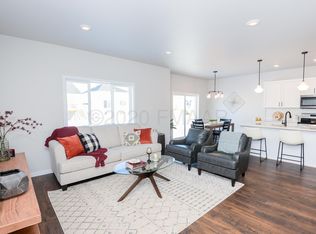 7322 18th St S, Fargo, ND 58104