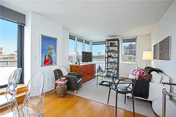 Rented by Space Marketing Shop | media 3