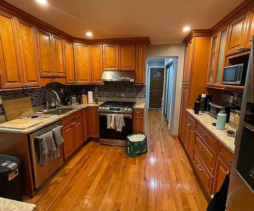 1st image of 21-33 23rd St #1