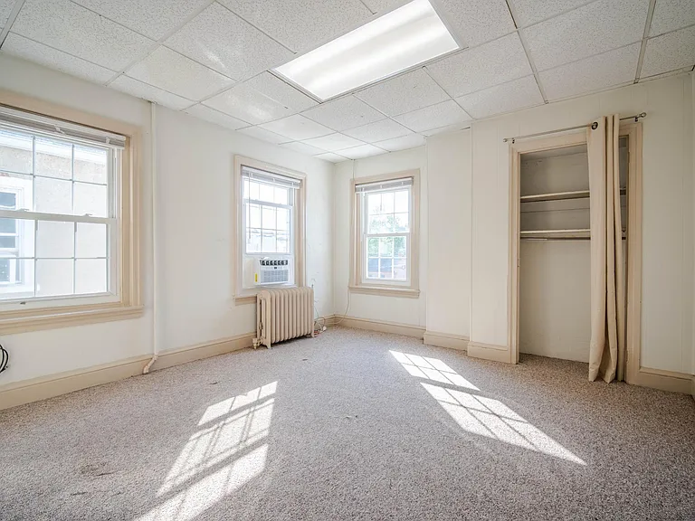 126 W Market St #4 — Photo 18