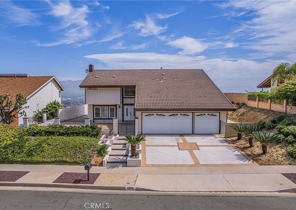1st image of 3264 Heather Field Dr