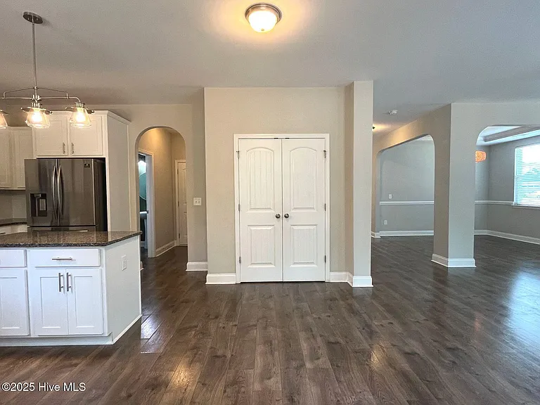188 Sandy Springs Rd — Photo 15