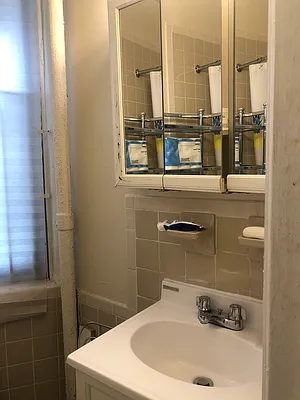 Rented by Urban Real Estate Property Group Inc | media 26