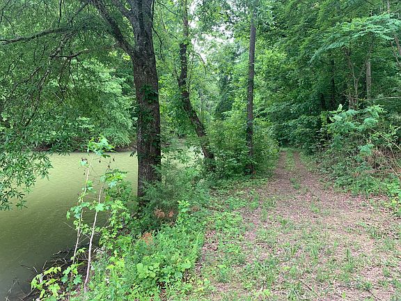5th image of 1290 Deerwood Dr