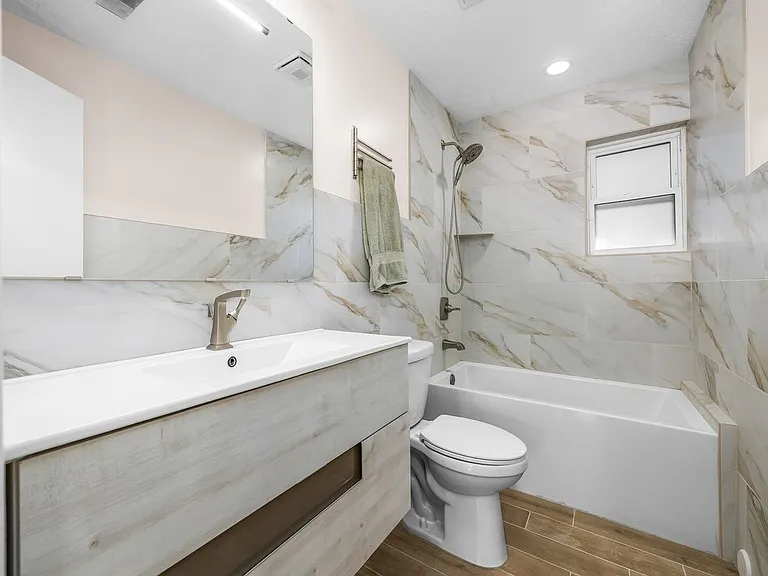 2885 Lorna Dr — Photo 4