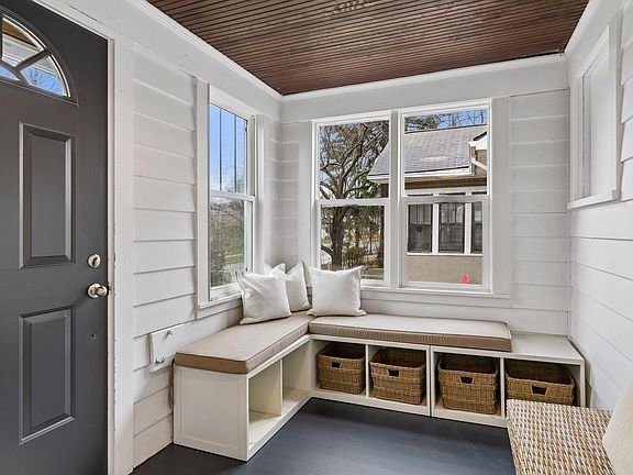 3rd image of 363 Macalester St