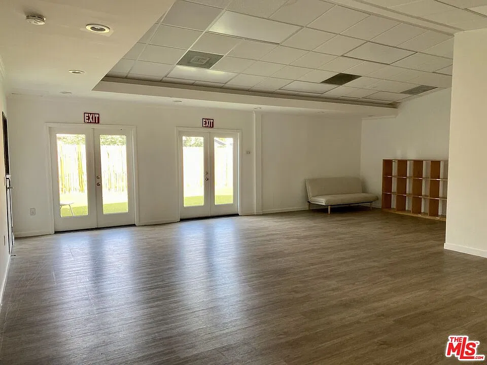 Studio, 1.0 bath, 1650 sqft, $6,500 — Photo 2