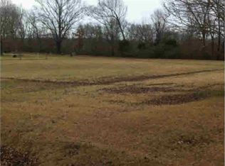 4 Pine Leaf Dr, Raymond, MS 39154