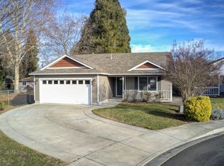 1879 Regal Ave, Medford, OR 97501